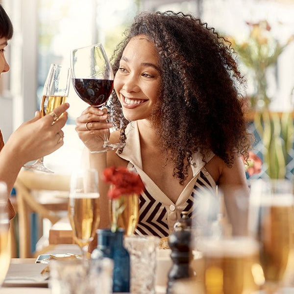 7-beneficios-de-tomar-vino-tinto-631166_600x600_crop_center.jpg?v\u003d1727293945